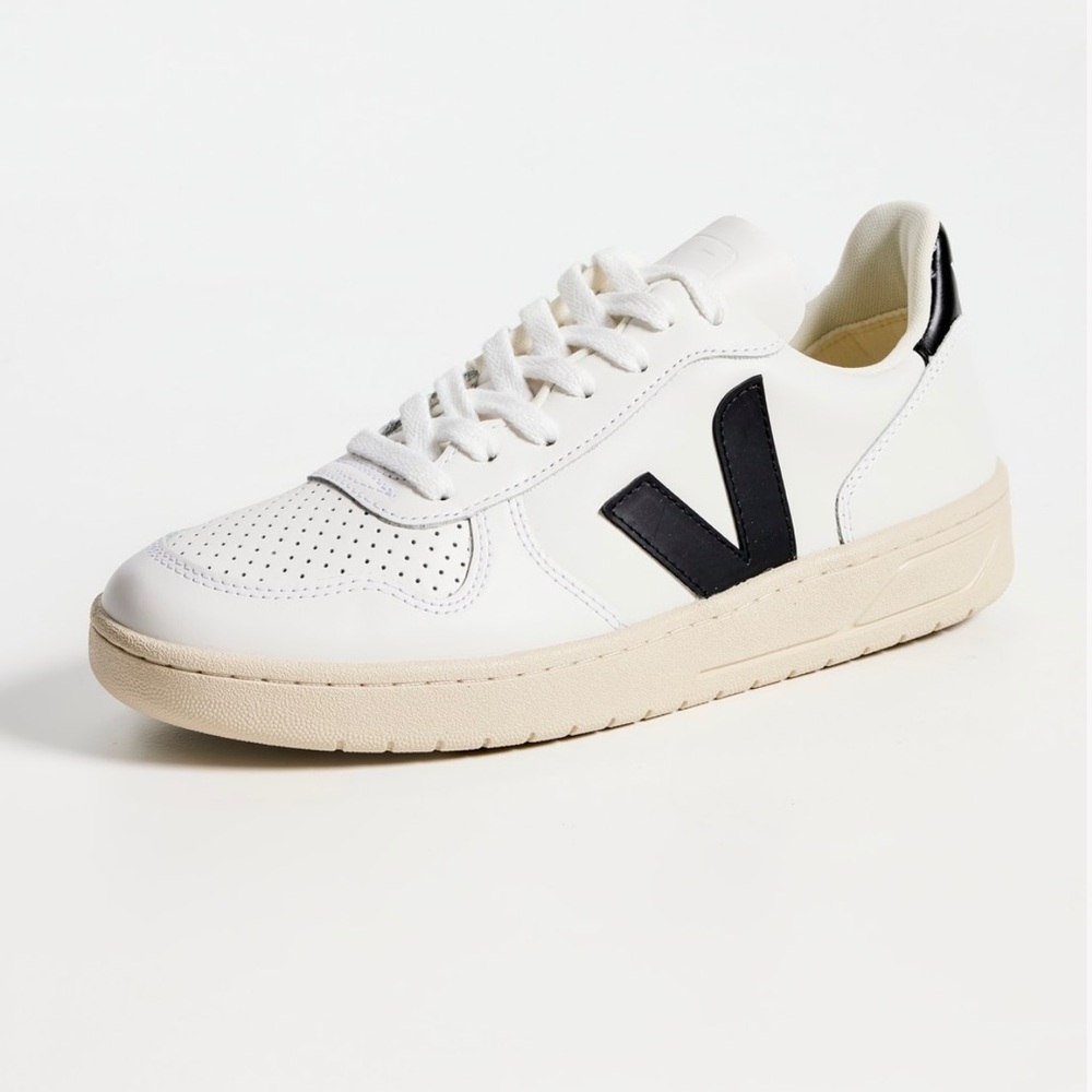VEJA V-10